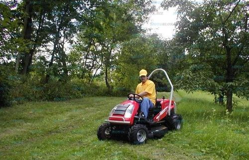TRAKTOREK OLEO MAC TUAREG APACHE 92 EVO 4x4 KARCZOWNICA PROFESJONALNY TRAKTOREK OGRODOWY TERENOWY KOSIARKA SAMOJEZDNA SPALINOWA KARCZOWNIK DO TRAWY B&S Briggs & Stratton 92cm 9000m2 KLASA PREMIUM 68129023 - OFICJALNY DYSTRYBUTOR - AUTORYZOWANY DEALER OL na Arena.pl