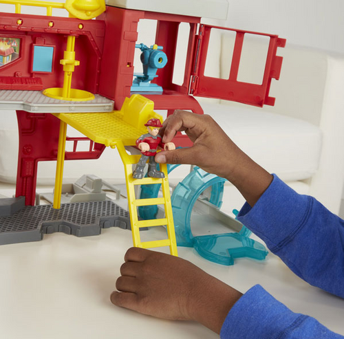 Transformers Rescue Bots Remiza Strażacka na Arena.pl