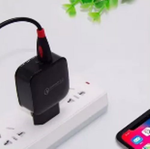SZYBKA ŁADOWARKA CZARNY 3.0A 1xUSB PC12 na Arena.pl