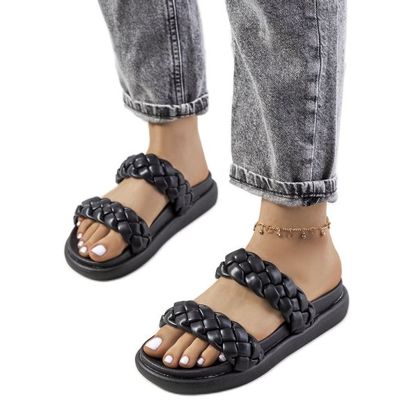 Czarne klapki r.38 zdjęcie 1