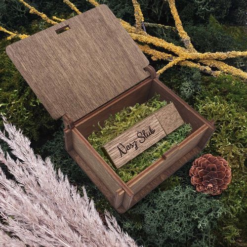 Pendrive 32gb3.0 + drewniane pudełko + GRAWER na Arena.pl