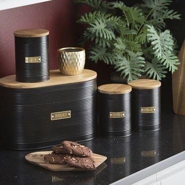 TYP- Chlebak, Otto Black na Arena.pl