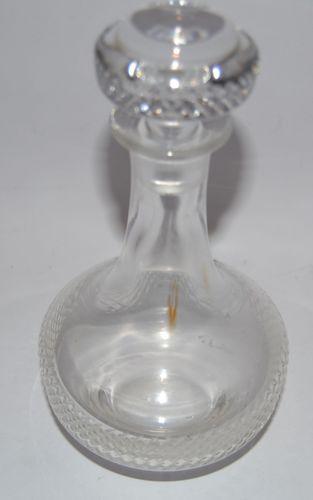 Stara kryształowa karafka na Arena.pl