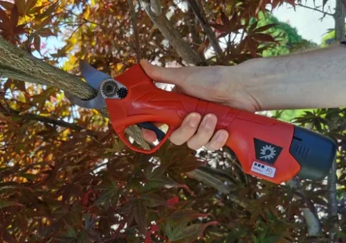 SEKATOR AKUMULATOROWY KOWADEŁKOWY NOŻYCE OGRODOWE ELEKTRYCZNE 2X BATERIA na Arena.pl