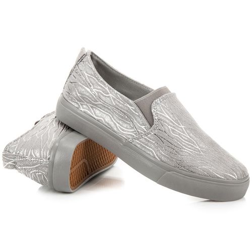 Slipony ze wzorem r.39 na Arena.pl