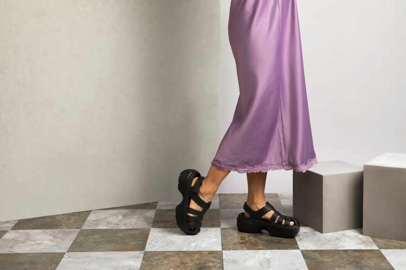 Damskie Sandały Platforma Crocs Stomp Fisherman 209938 Sandal 38-39 zdjęcie 12