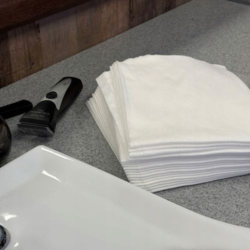 Ręcznik fryzjerski włókninowy JEDNORAZOWY super chłonny do włosów XHAIR na Arena.pl