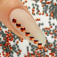 ShinePins gładkie ćwieki ozdoby do paznokci kwadratowe mini NTN Nr 4 5g