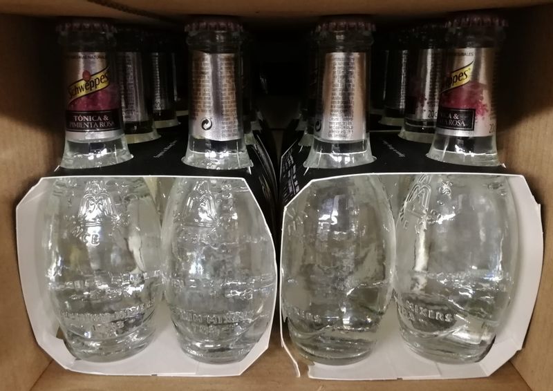 Schweppes Tonica & Pimienta Rosa 200ml - karton zdjęcie 1