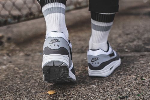 Nike Air Max 1 (AH8145-101)41 na Arena.pl