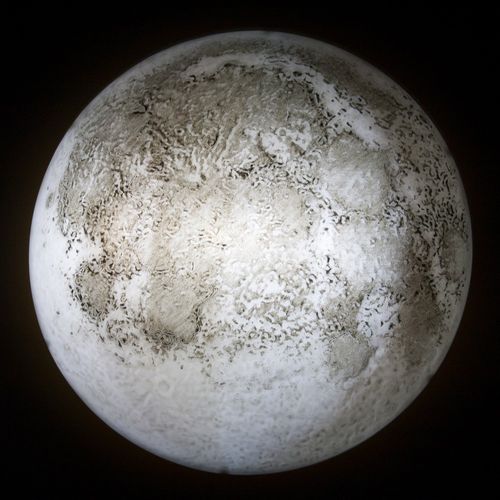 Księżyc w moim pokoju na Arena.pl