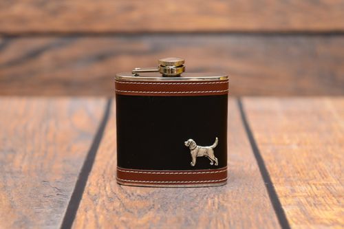 Beagle - piersiówka - 3541 na Arena.pl