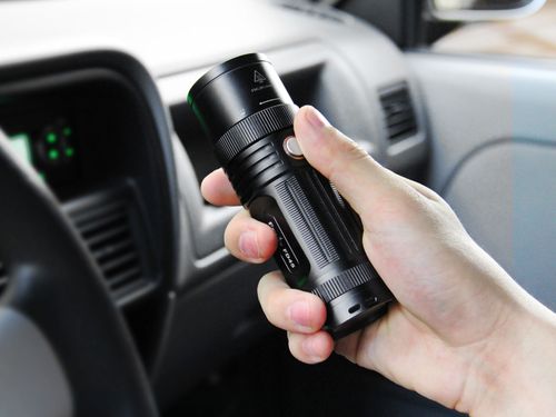 Latarka diodowa Fenix FD45 na Arena.pl