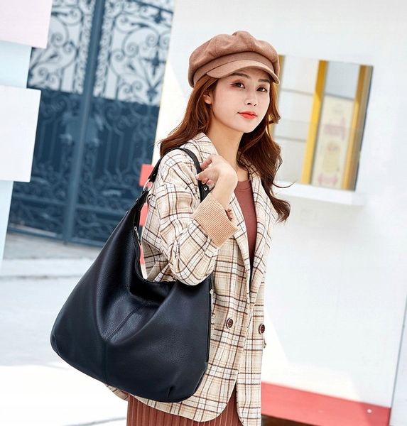 Damska Torebka Skórzana Czarna Worek Pojemna A4 zdjęcie 8