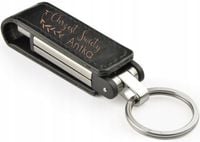 pamiątka ekoskóra pendrive z grawerem na chrzest z imieniem czarny 16 GB