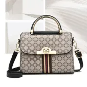 torebka damska czarna