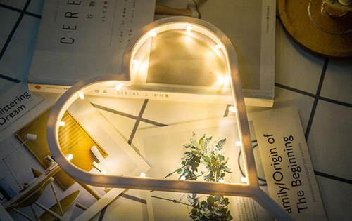 Lampka dekoracyjna stojąca SERCE led na Arena.pl