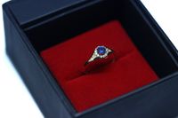 ZŁOTY PIERŚCIONEK ZARĘCZYNOWY 333 8K SZAFIR r19