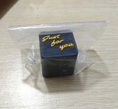 Zabawny środkowy palec, zabawny prezent na biurko lub do domu