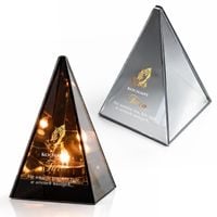 Znicz Lustrzany Lampion 3D Piramida z Grawerem dla Taty Mamy Ciepłe Światło