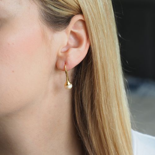 Kolczyki trąbki- łososiowe, okrągłe Perły w srebrze złoconym na Arena.pl