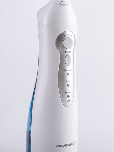 Irygator Dentystyczny bezprzewodowy Berdsen ClearJet X3 na Arena.pl