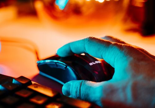 MYSZ MYSZKA KOMPUTEROWA OPTYCZNA SZYBKA PRECYZYJNA GAMINGOWA LED na Arena.pl