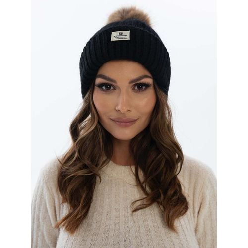 czarna czapka z pomponem do zimowych stylizacji - peterson na Arena.pl