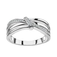 srebrny pierścionek z cyrkoniami