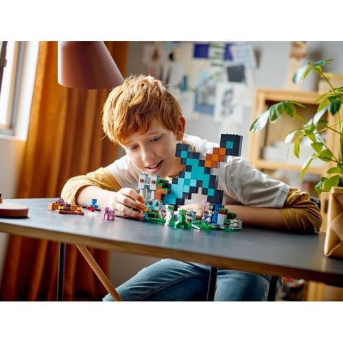 Lego Minecraft Bastion Miecza 21244 na Arena.pl