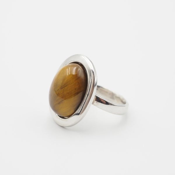 Pierścionek regulowany z owalnym Tygrysim Okiem w srebrze zdjęcie 4