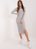 Szara prążkowana sukienka bodycon z golfem