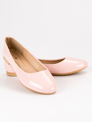 LAKIEROWANE BALERINY Rozmiar - 41 na Arena.pl