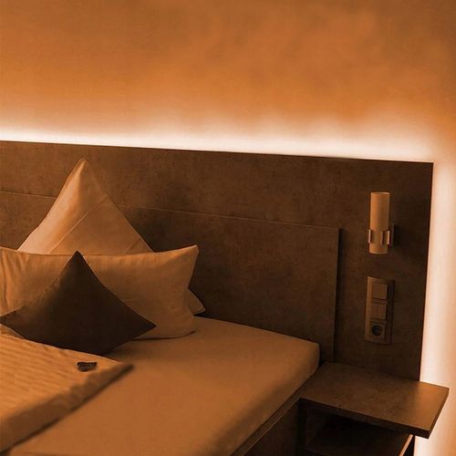 TAŚMA LED RGB KOLOROWA 5M WODOODPORNA PASEK 5050 ZESTAW NA BIURKO + PILOT na Arena.pl