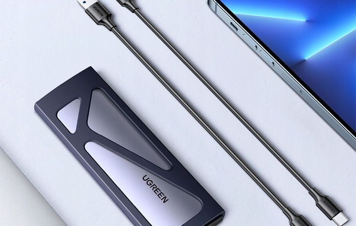 UGREEN OBUDOWA HUB KIESZEŃ DYSKU SSD M.2 NVME DO 2 TB 10GBPS USB 3.2 0,25M zdjęcie 4