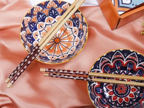 Kpl. 2 miseczek z pałeczkami na Arena.pl