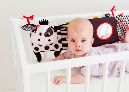 BaliBaZoo KSIĄŻECZKA HARMONIJKA KRÓWKA sensoryczna do łóżeczka dwustronna na Arena.pl