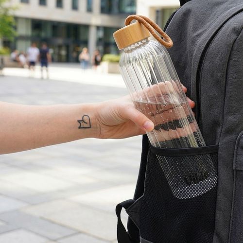 Butelka na wodę szklana 750 ml na Arena.pl