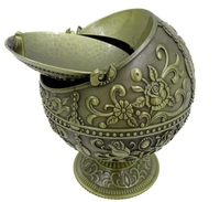 Popielniczka w Kształcie Globusa Metalowa Zdobiona Zamykana