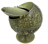 Popielniczka w Kształcie Globusa Metalowa Zdobiona Zamykana