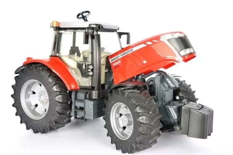 Traktor Massey Ferguson zdjęcie 2