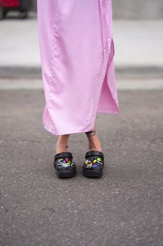 Crocs Damskie Lekkie Buty Klapki Swiftwater 203998 Sandal 42-43 na Arena.pl