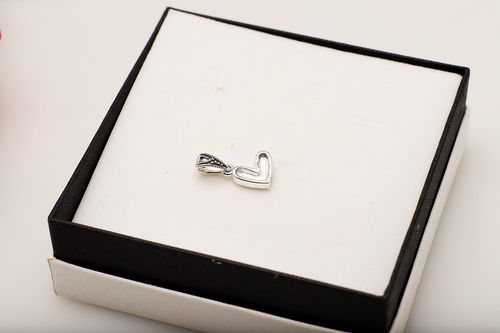 Srebrny wisiorek Staviori na Arena.pl