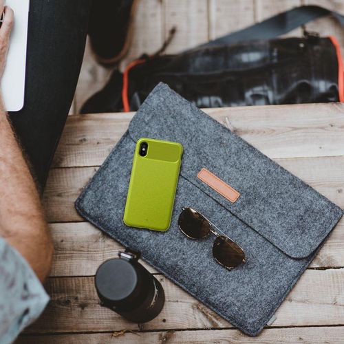 Caseology Vault Case - etui do iPhone Xs Max (czerwone) na Arena.pl