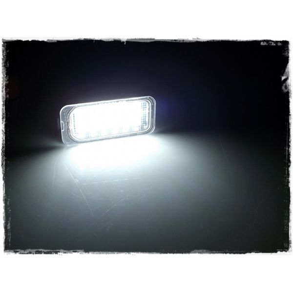 Ford Grand C-MAX II 2009–2014r Lampki tablicy LED 2szt. zdjęcie 4