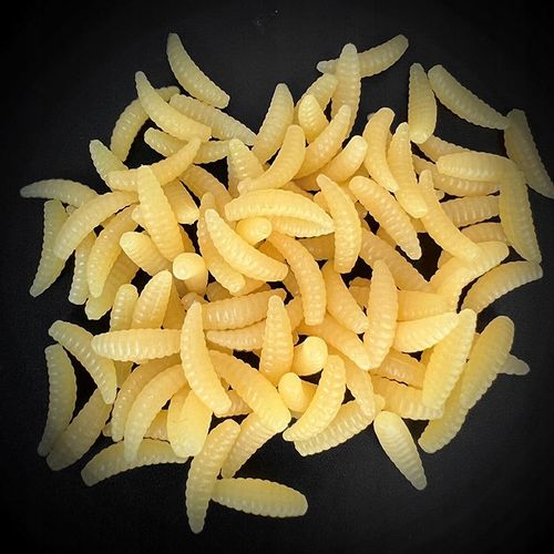 Sztuczne Robaki BIAŁE ZANĘTOWE Przynęty PINKA Muchówki Komplet 100szt na Arena.pl