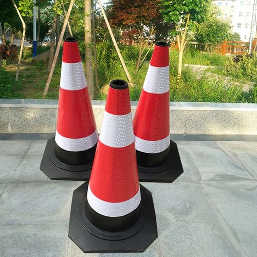 PACHOŁEK DROGOWY OSTRZEGAWCZY MIĘKKI ODBLASK SŁUPEK SKŁADANY ODBLASKOWY 57 na Arena.pl