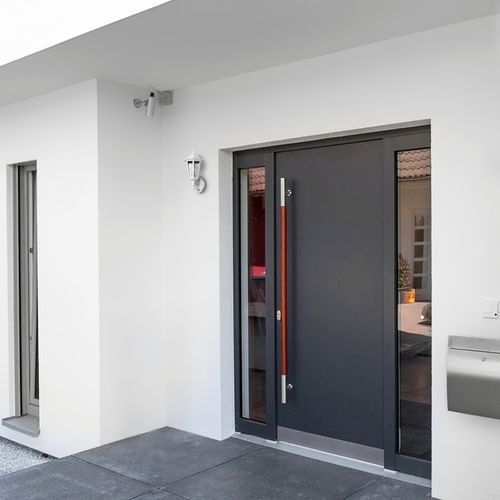 LAMPA OGRODOWA ZEWNĘTRZNA LATARNIA Z CZUJNIKIEM RUCHU I ZMIERZCHU E27 na Arena.pl