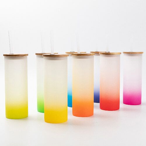 Kubek 500 ml szroniony z bambusową pokrywka i słomką do sublimacji - fioletowy gradient na Arena.pl