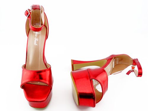 Sandały na platformie czerwone eko skóra lakier 40 na Arena.pl